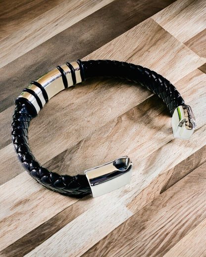 Modische Hip Hop Armbanduhr für Männer mit individuellem Gravur und magnetischem Verschluss – Wählen Sie den Stil mit silbernen oder goldenen Akzenten, 22cm PU-Leder