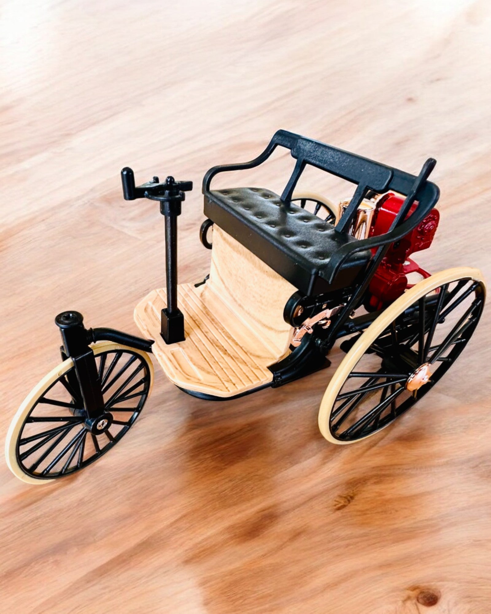 Retro Dreirad Benz Patent-Motorwagen - Sammlermodell, Personalisierung mit Gravur als Geschenk