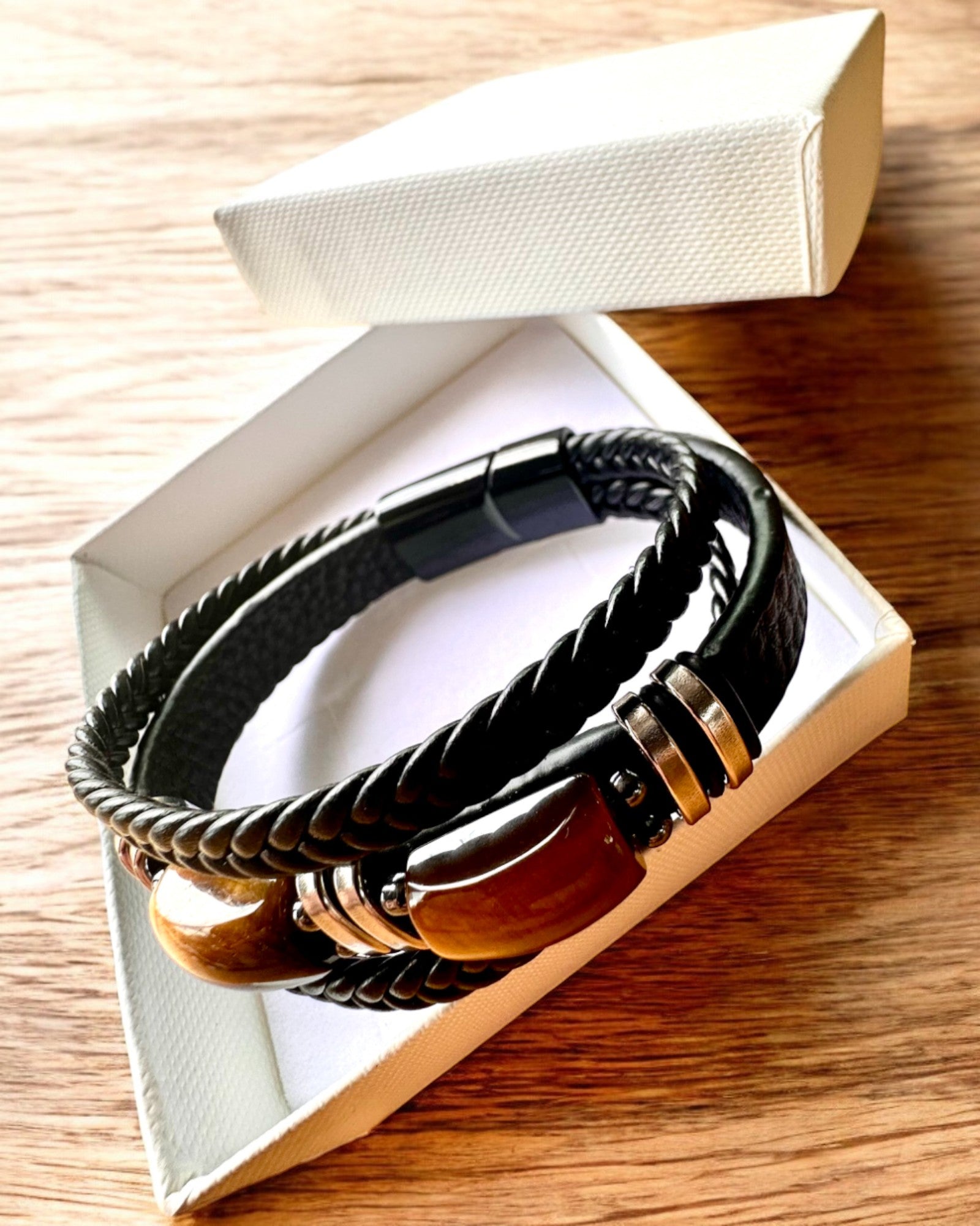 Armband „Tigerauge” mit Personalisierungsoption als Geschenk