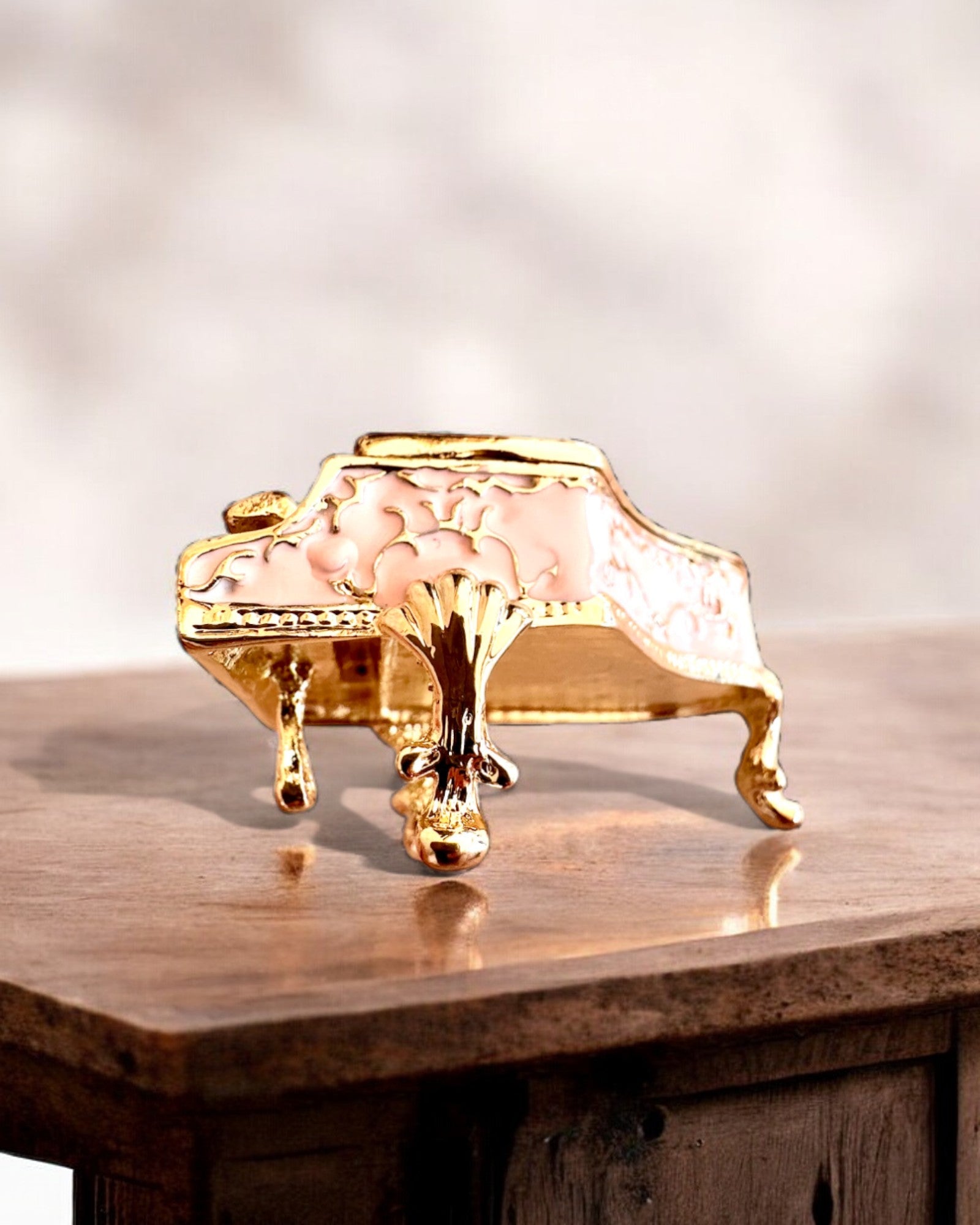 Elegante Schmuckschatulle "Mini Klavier - Rosen der Klassik" - mit Gravuroption als Geschenk