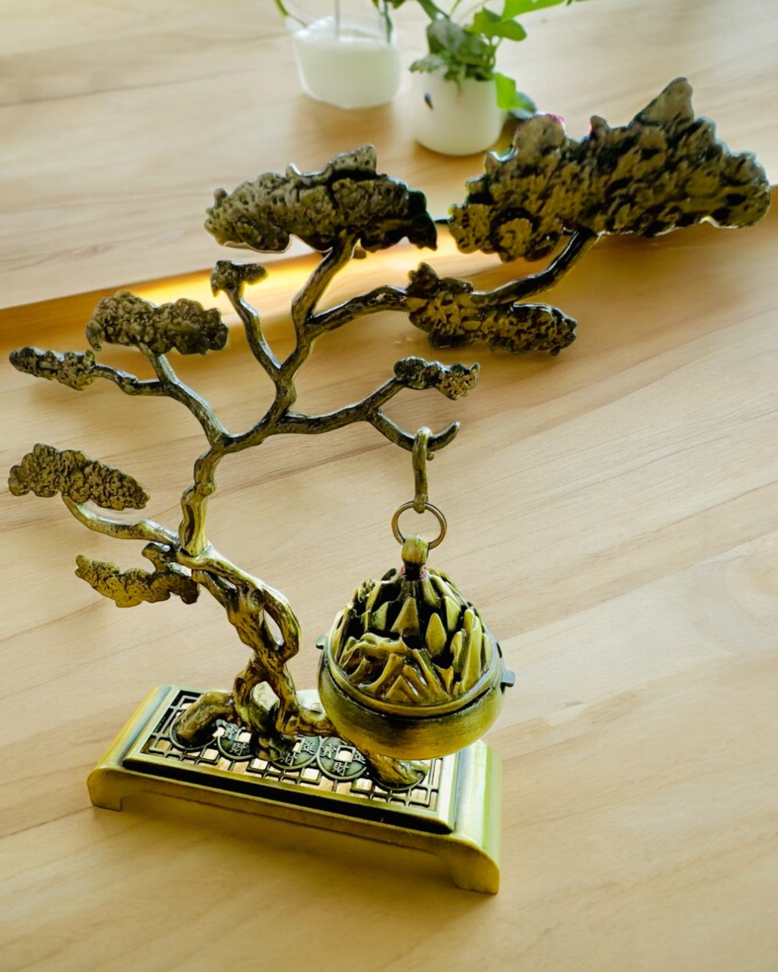 Eleganter Metallhalter für Bonsai-Räucherstäbchen - Möglichkeit zur Personalisierung mit Gravur als Geschenk