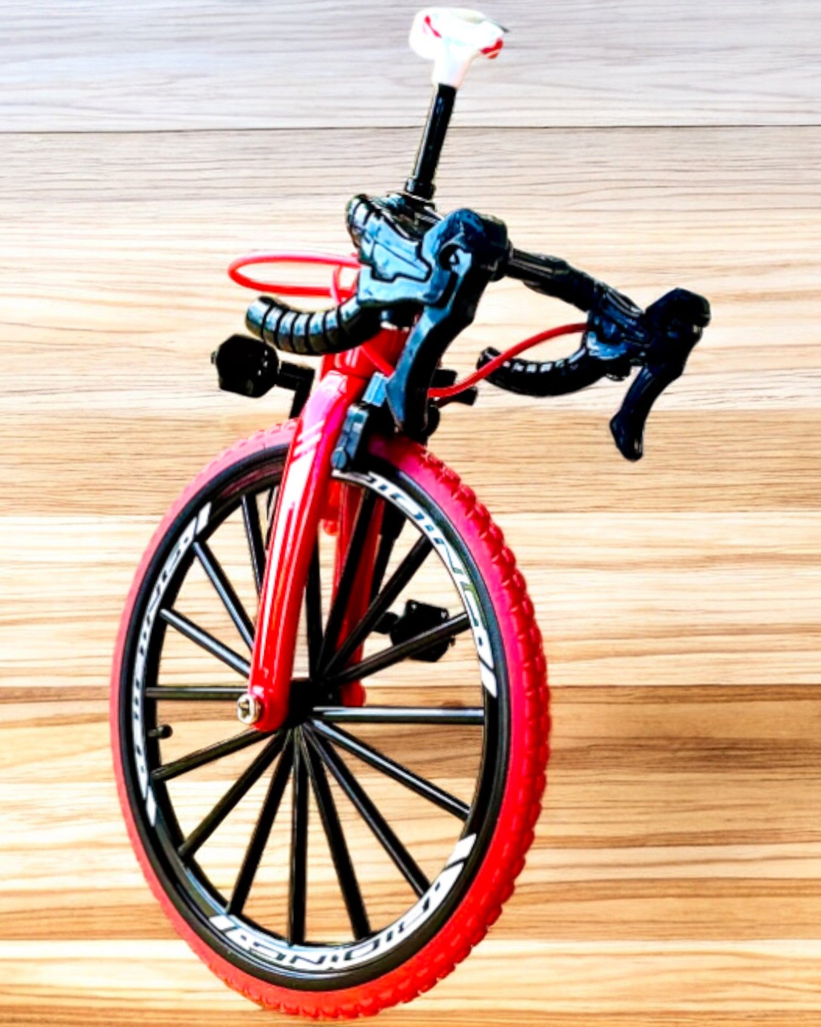 Miniaturmodell Metall Rot Fahrrad "SpeedMaster" Personalisierung mit Gravur als Geschenk, 2 Farbvarianten