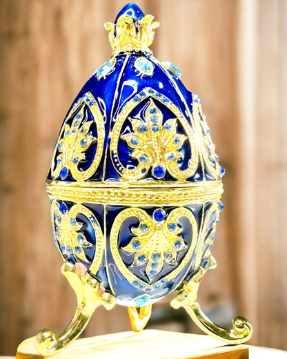 Exklusives Fabergé-Ei - dunkle blaue Farbe – Dekorative Schmuckschatulle aus Emaille